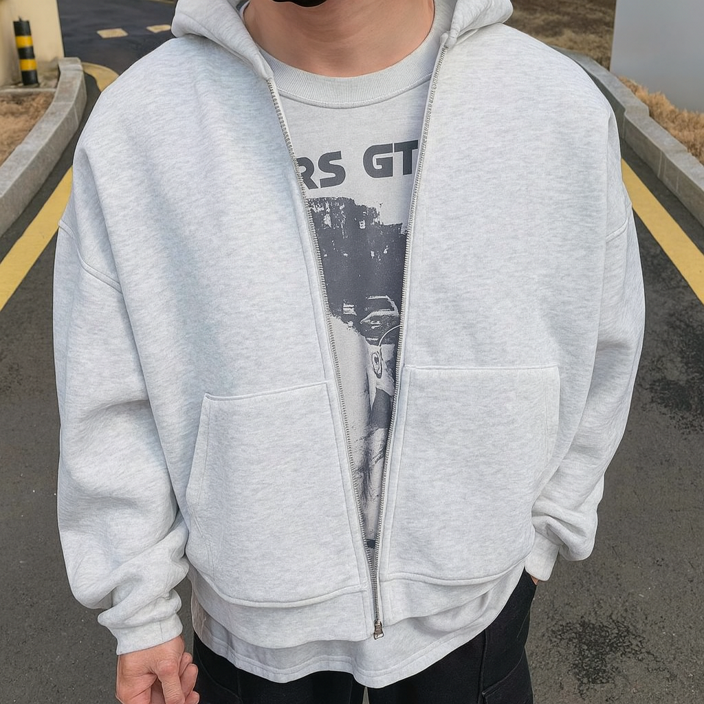 Hoodtrip™ – Der erste Hoodie der Welt, der gleichzeitig dein Handgepäck ist.