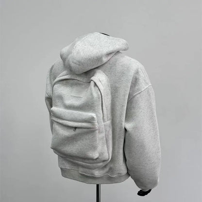 Hoodtrip™ – Der erste Hoodie der Welt, der gleichzeitig dein Handgepäck ist.